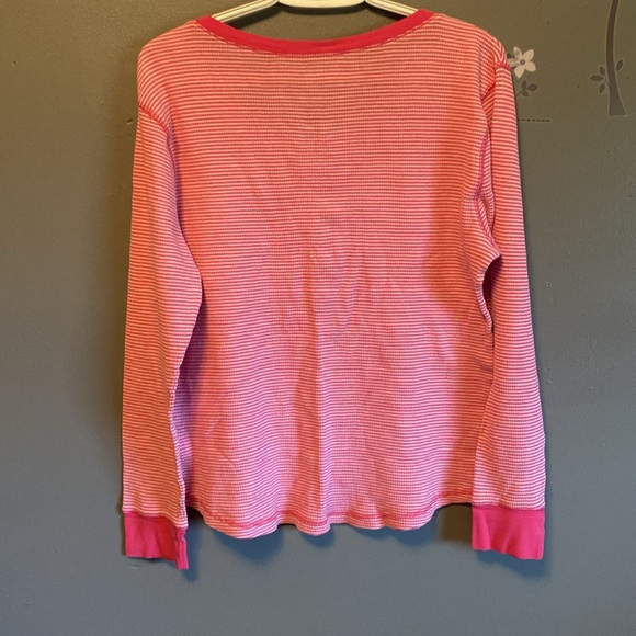 🩷A gently worn old navy long sleeve shirt. - Picture 3 of 3